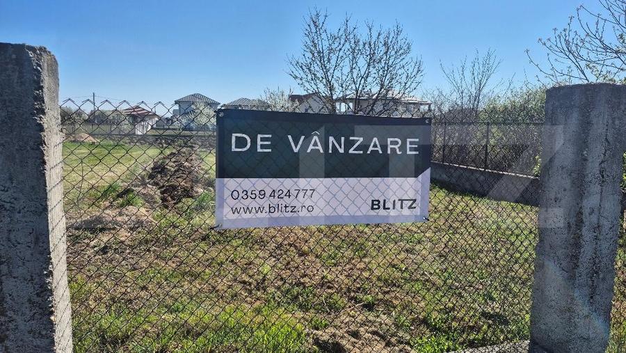 Teren Construcții intravilan de 960 mp, în Lazuri