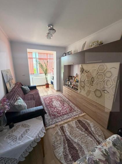 Apartament cu 3 camere decomandat, mobilat în Dorohoi