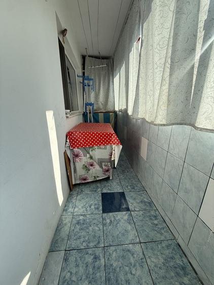Apartament cu 2 camere decomandat, mobilat în Radu Negru