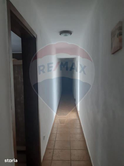Spațiu comercial, de 750 mp, în Moieciu
