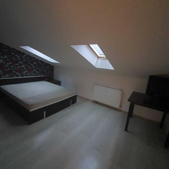 Apartament mansarda 2 camere 1 baie bucatarie - 1