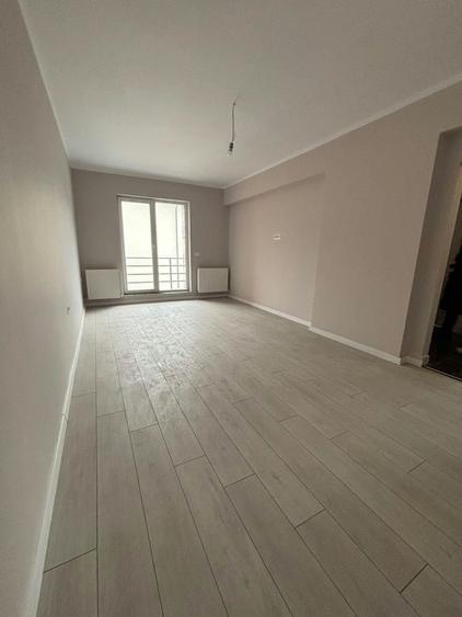 Apartament cu 2 camere decomandat în Dobroești