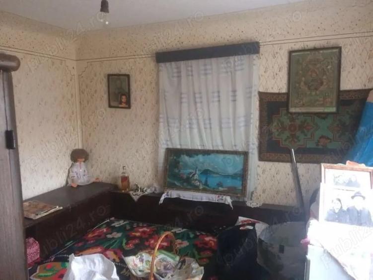 Casă cu 3 camere în Rași