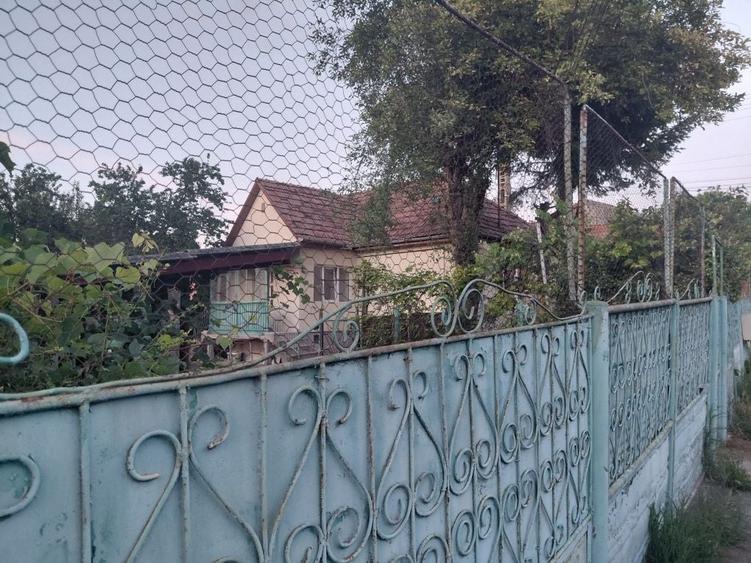 Casă cu 3 camere în Sângeorgiu de Mureș