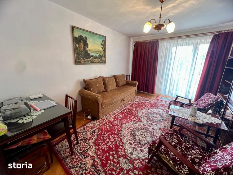 Apartament cu 3 camere în Dâmbu Pietros