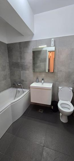 Apartament cu 2 camere decomandat în Metalurgiei