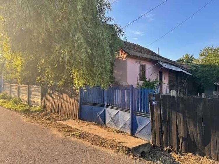 Casă cu 3 camere în Gogoșu
