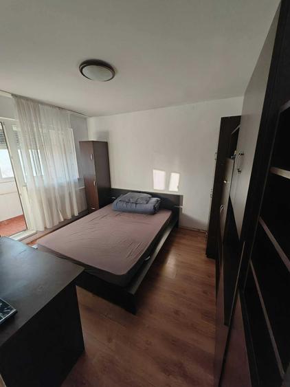 Inchiriez apartament 2 camere decomandat Rogerius - 1200 lei - 5