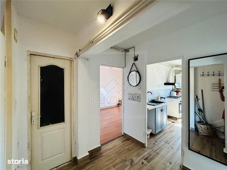 Apartament cu 2 camere decomandat în Ștrand