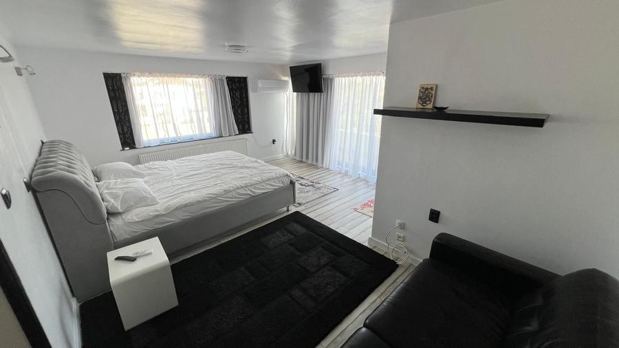 Casă cu 4 camere în Geamăna