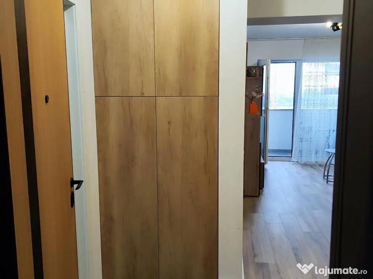 Apartament cu 2 camere semidecomandat în Lotus
