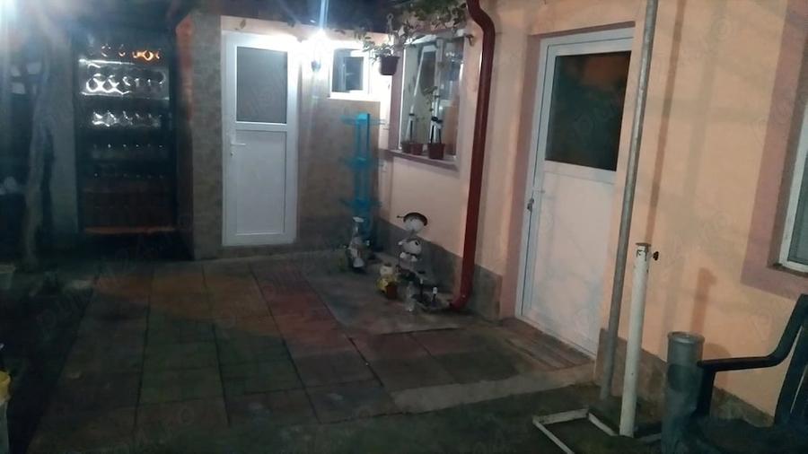 Casă cu 7 camere cu Teren 480 Mp în Coiciu