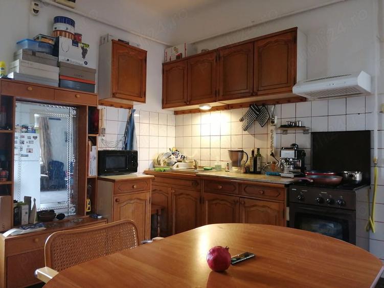 Garsonieră decomandată în Central