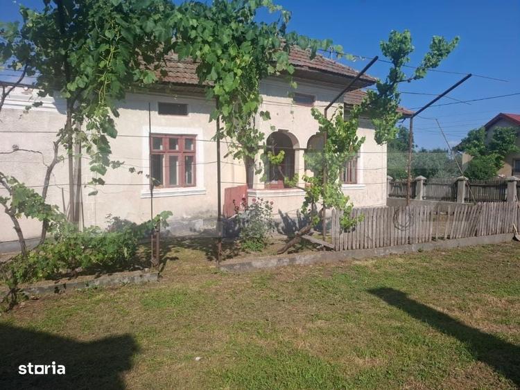 Casă cu 2 camere în Mogoșești