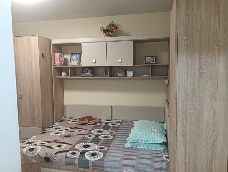 Garsonieră decomandată în Central