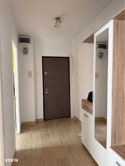 Apartament cu 2 camere semidecomandat în Olimpia-Stadion