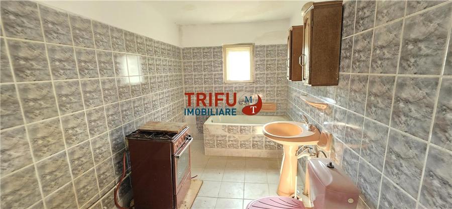 Casă individuală cu 5 camere cu Canalizare în Bărăbanț
