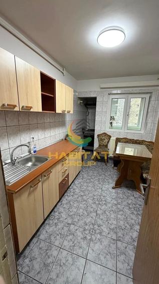 Apartament cu 4 camere decomandat în Apărătorii Patriei