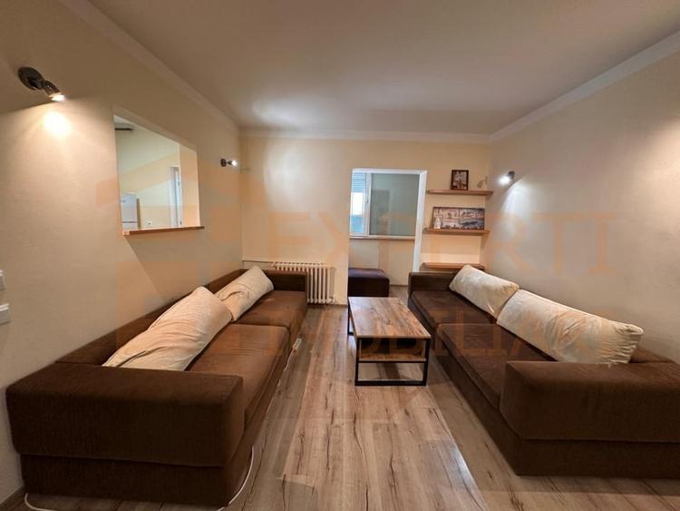 Apartament cu 2 camere semidecomandat, mobilat în Tomis III