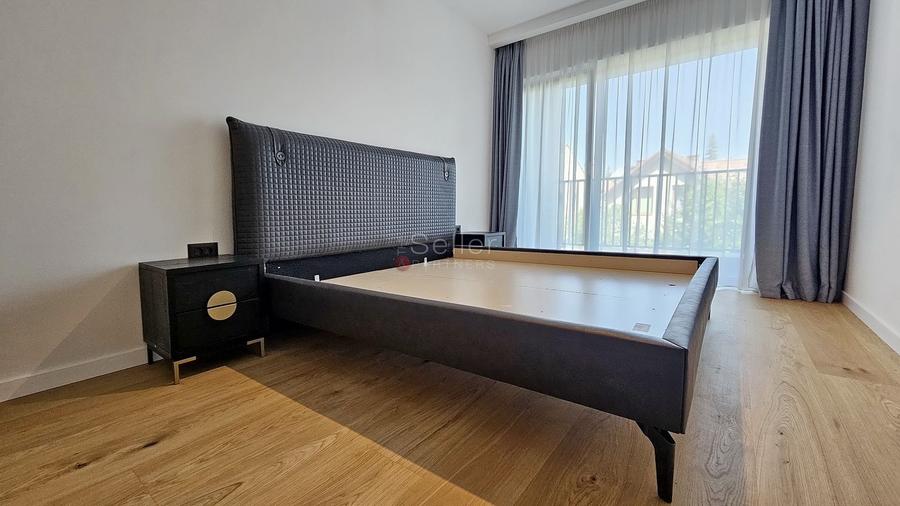 Apartament cu 3 camere decomandat, mobilat în Brașovul Vechi