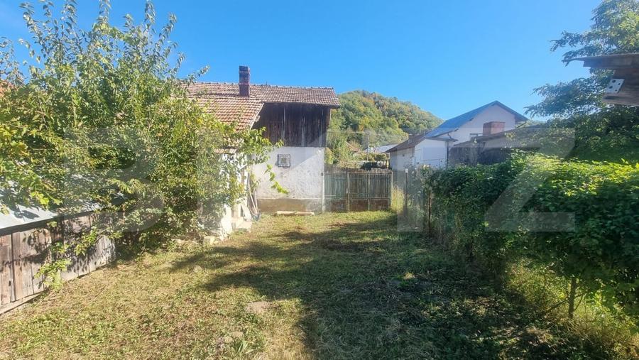 Casă individuală cu 4 camere cu Canalizare în Măgureni
