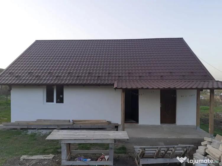 Casă cu 3 camere în Central