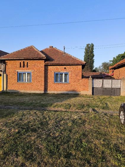 Casă cu 3 camere cu Teren 1070 Mp în Șibot