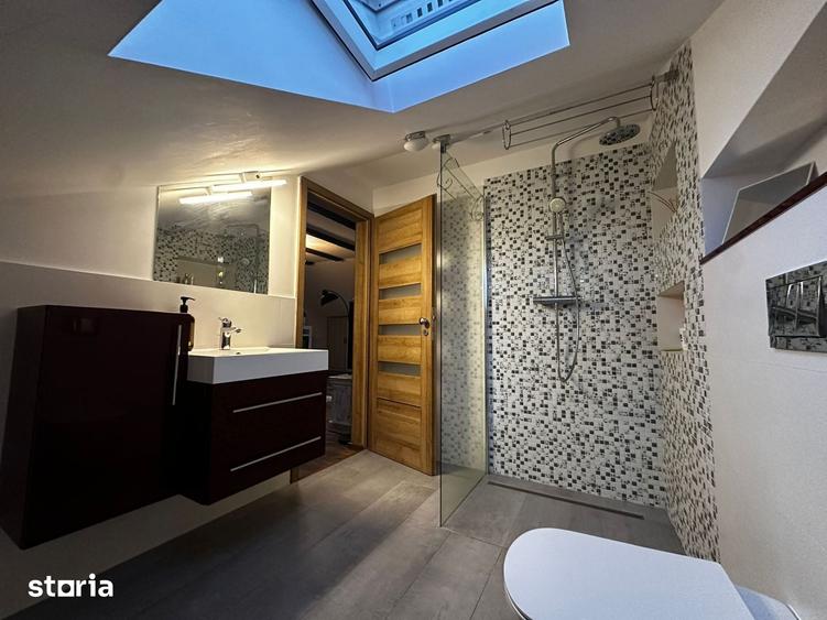 Apartament cu 4 camere în Gruia