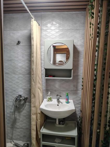Apartament cu 3 camere semidecomandat, mobilat în Gheorgheni
