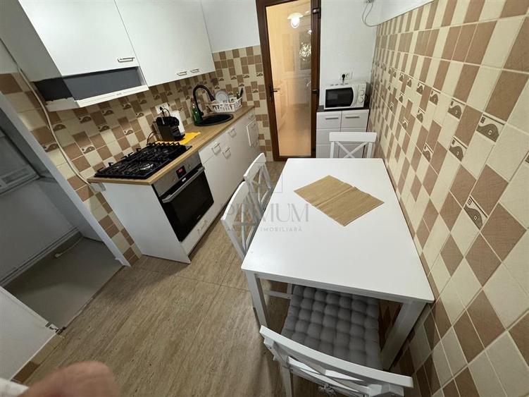 Apartament cu 2 camere decomandat în Elisabetin