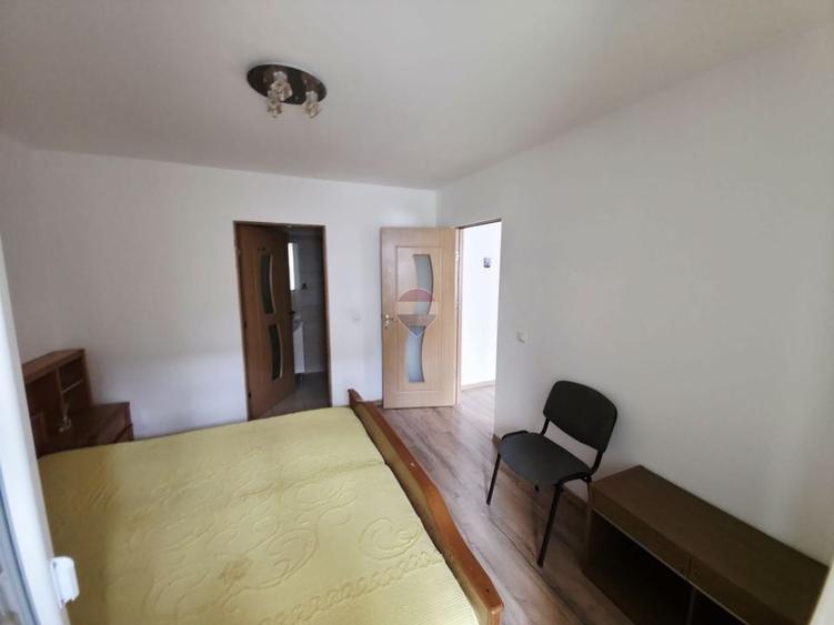 Apartament cu 2 camere decomandat, mobilat în Mărăței