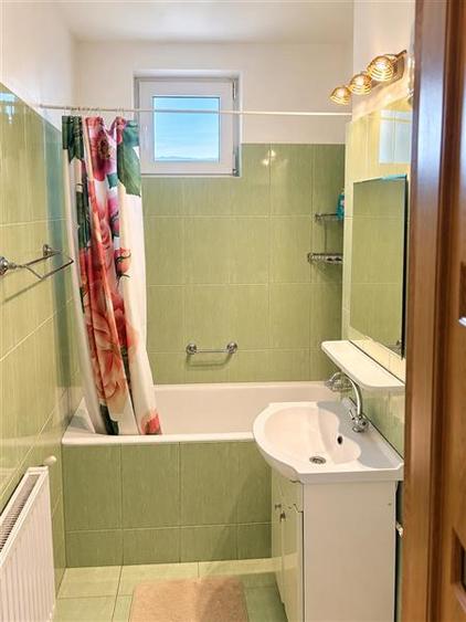 Apartament cu 2 camere decomandat, mobilat în Centrul Civic