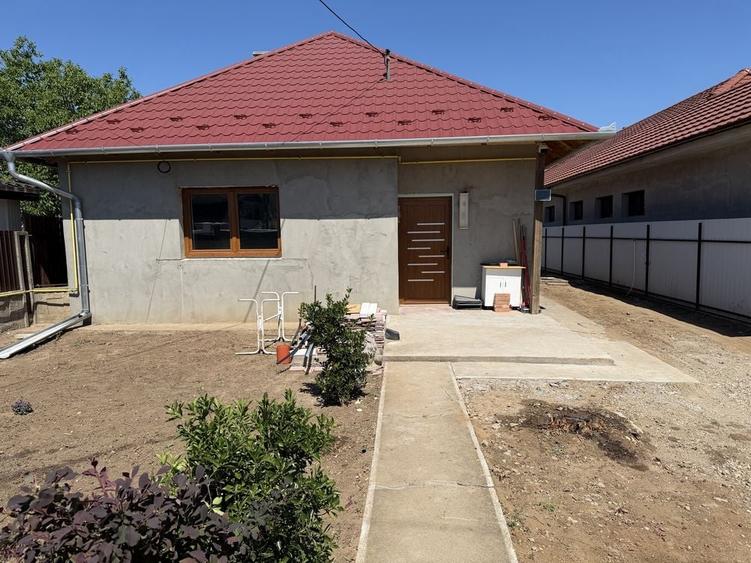 Casă cu 2 camere în Central