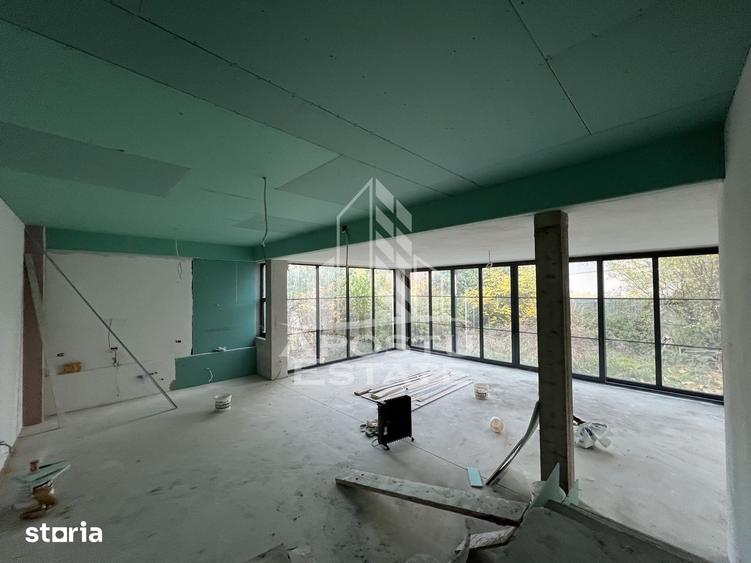 Casă cu 5 camere cu Teren 650 Mp în Soarelui