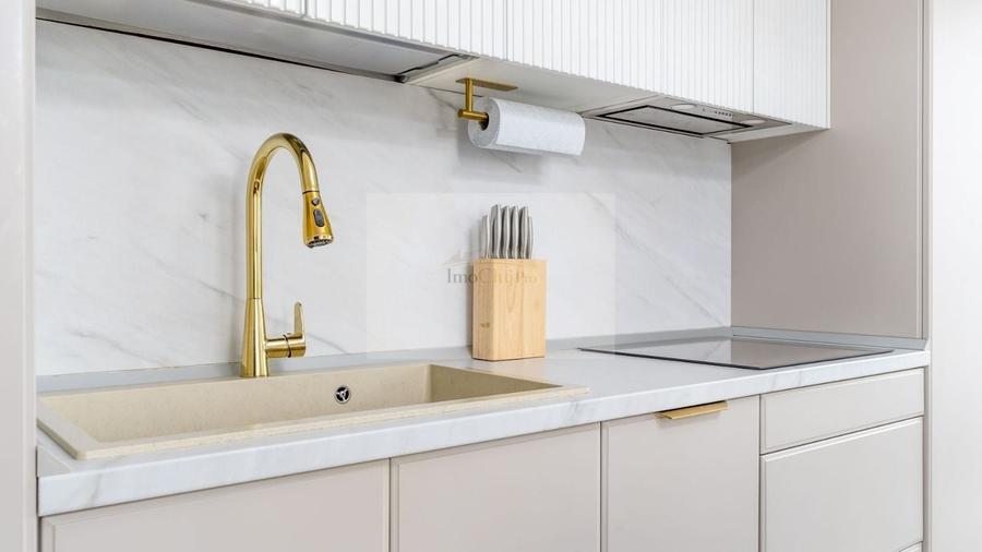 Apartament cu 3 camere semidecomandat, mobilat în Mărăști