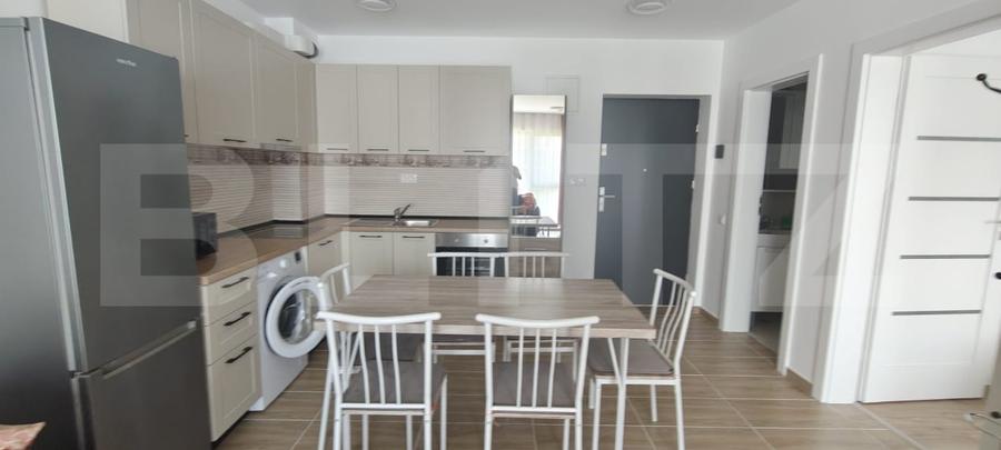 Apartament cu 2 camere semidecomandat, mobilat în Calea Moldovei