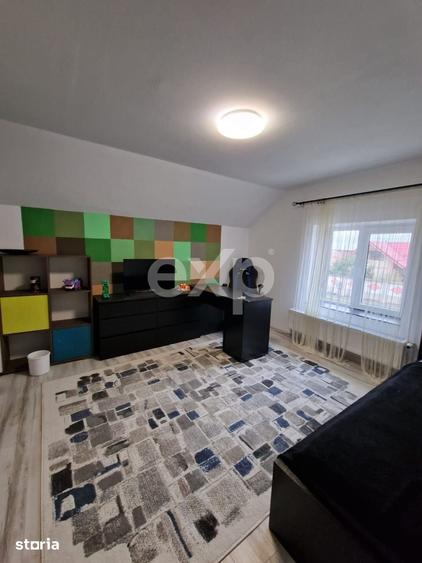 Casă cu 4 camere cu Teren 700 Mp în Comișani