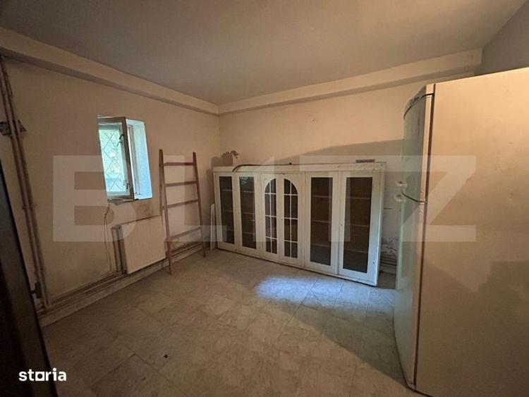 Casă cu 4 camere în Central