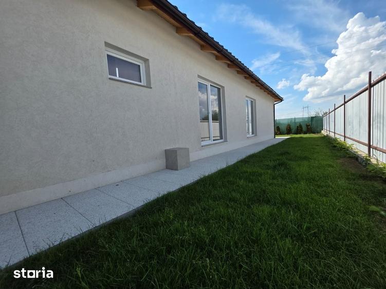 Casă cu 4 camere decomandat cu Teren 600 Mp în Hărman