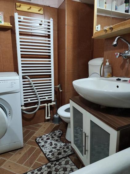 Garsonieră decomandată în Petros