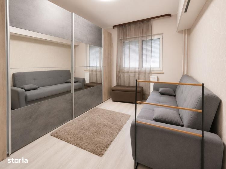 Apartament cu 3 camere decomandat în Între Lacuri