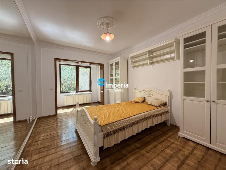 Apartament cu 4 camere în Bucium