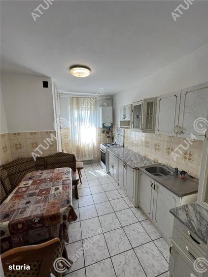 Apartament cu 2 camere decomandat, mobilat în Ștrand