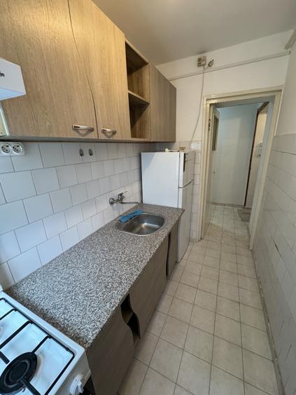 Apartament 2 cam, cf 2, etaj 2/4, Vest - Marasesti - 4