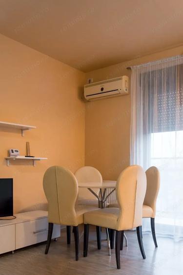 Apartament cu 3 camere semidecomandat în Complex Studențesc