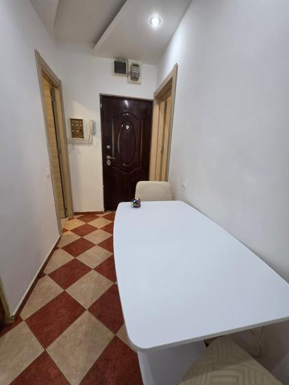 Garsonieră decomandată în Olteniței