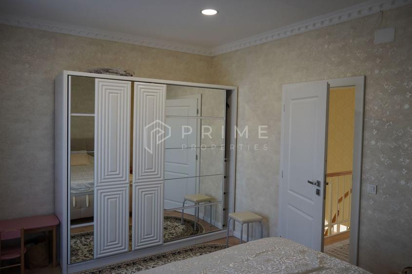 Duplex cu 3 camere cu Canalizare în Livezeni