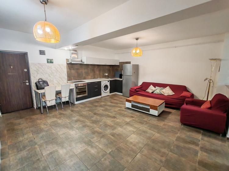 Inchiriez apartament pentru UNTOLD + Parcare - 2