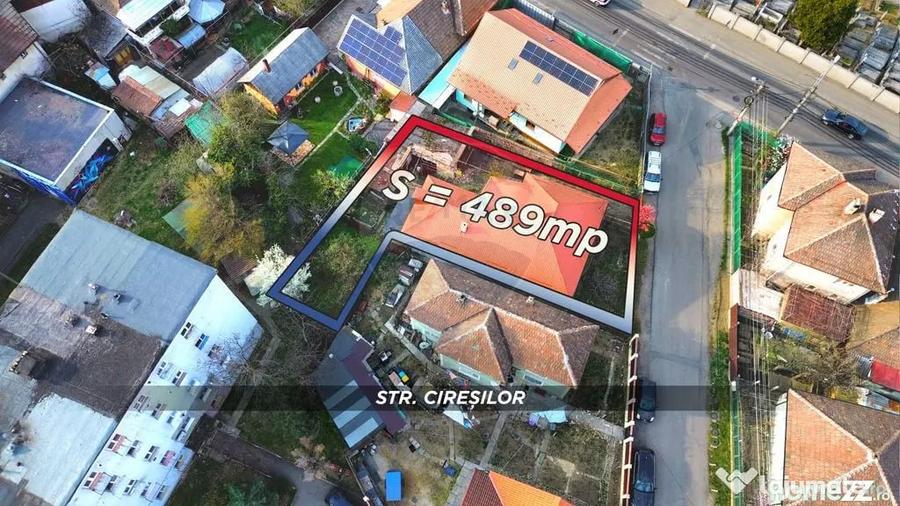 Casă cu 4 camere cu Teren 489 Mp în Central