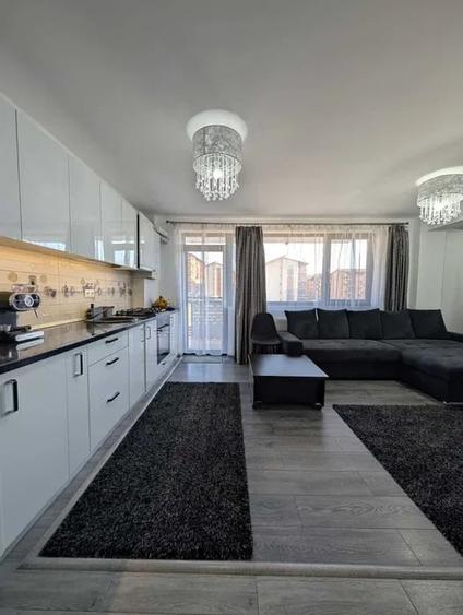 Apartament cu 3 camere semidecomandat, mobilat în Florești